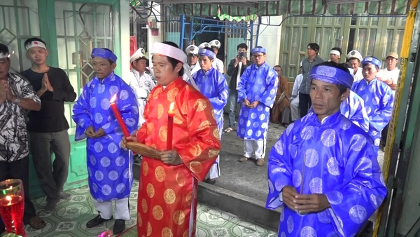 Các bước chuẩn bị trước khi khấn cặp đèn cầy bái quan