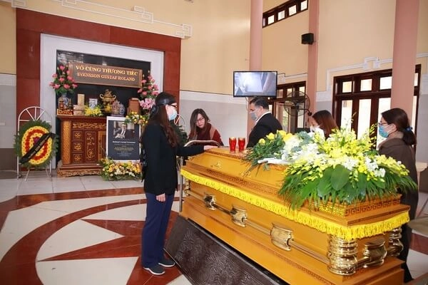 Lí do cần quay đầu quan tài