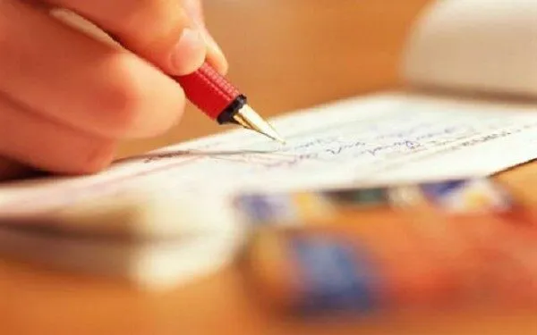 Hướng dẫn cách viết phong bì đám ma ý nghĩa, chỉnh chu