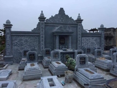 Các yếu tố ảnh hưởng đến việc sửa mộ theo quan niệm tâm linh